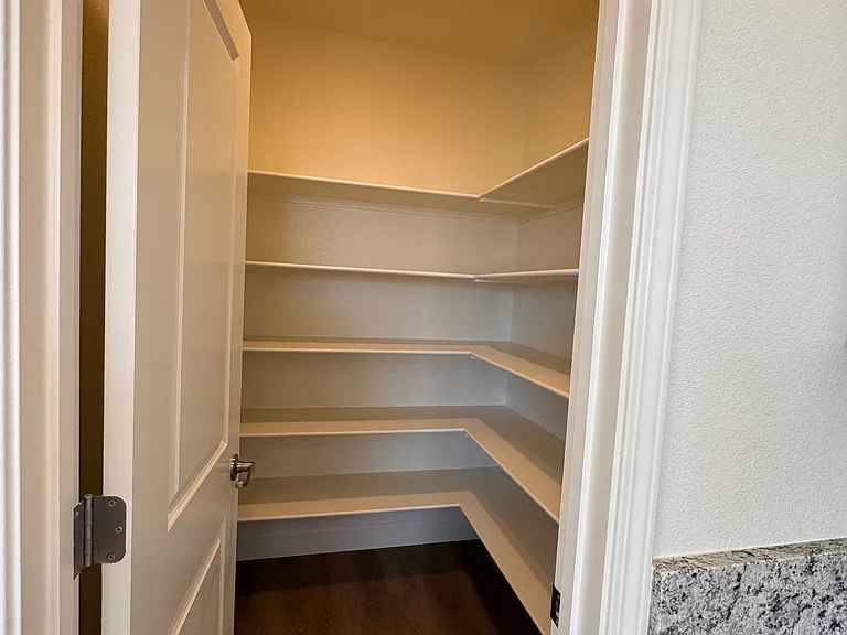 6792 Pilot Peak Ct — Photo 22