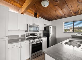248 Cabrillo St, Costa Mesa, CA 92627
