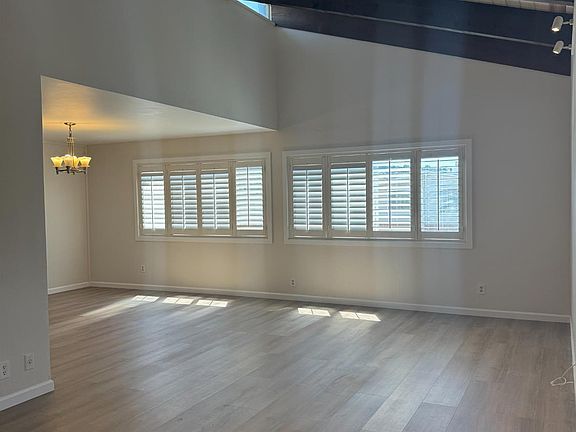 4th image of 441 Saint Francis Blvd