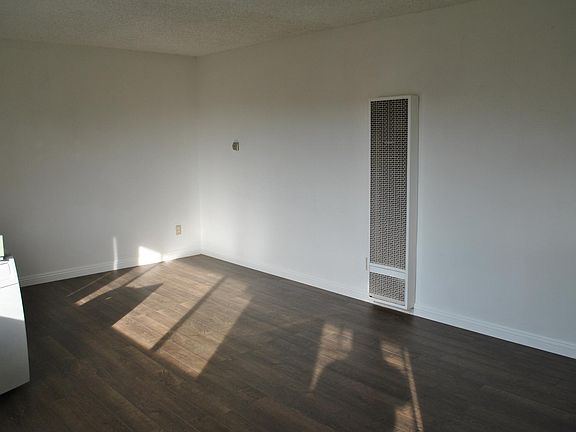 3rd image of 2064 Meridian Ave APT 5