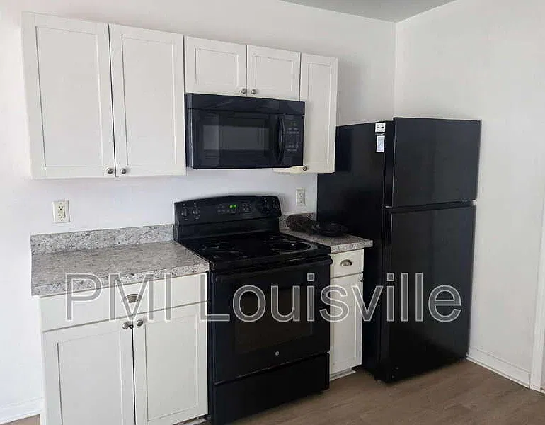 2 bed, 1.0 bath, $1,050 — Photo 2