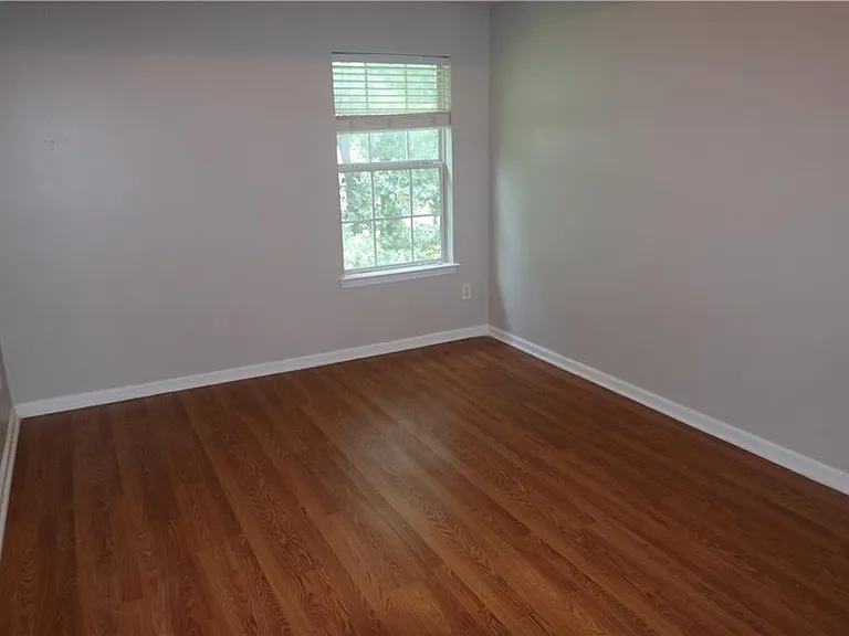 156 Shadowhill Ln — Photo 21
