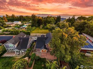 3217 Locust Avenue, Bellingham, WA 98225