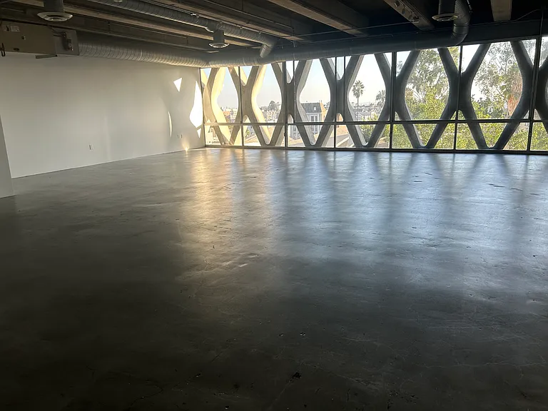 2404 Wilshire Blvd #5C — Photo 9