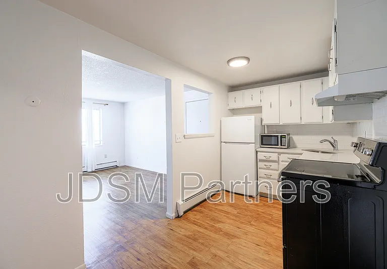2455 Bryant St #6 — Photo 7