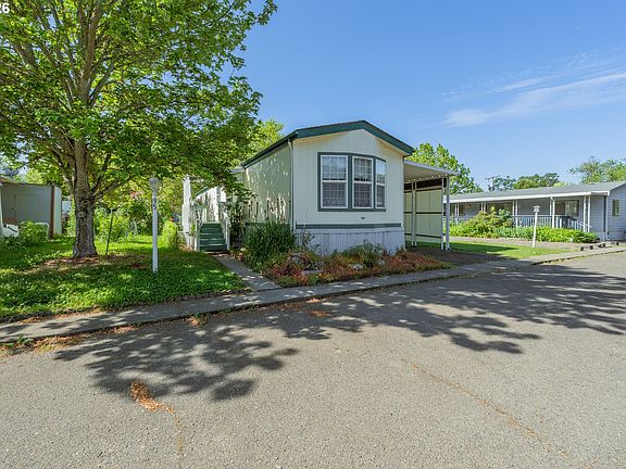 4th image of 95 NE Athena Ln
