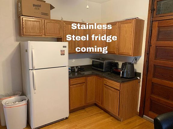 5th image of 1133 W Wellington Ave #1F