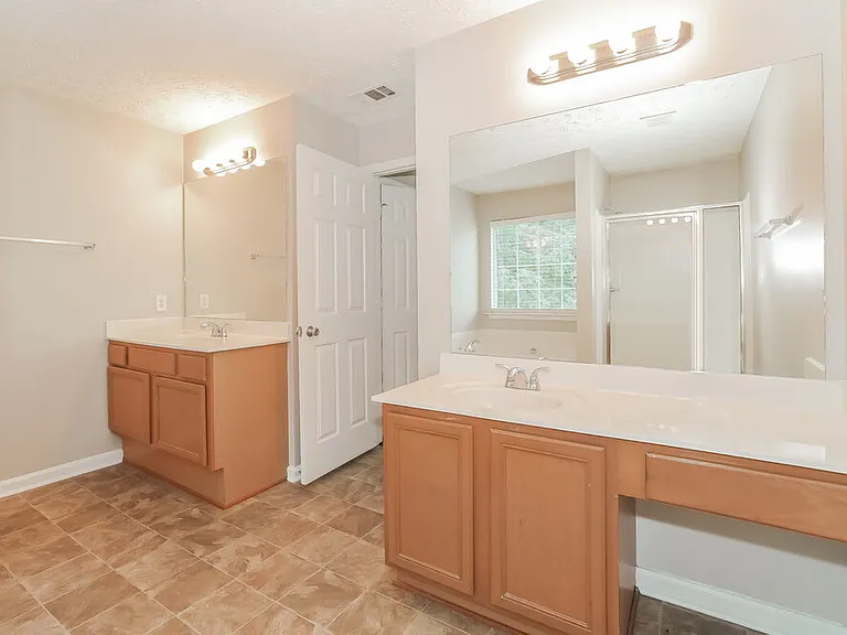 4142 Laurel Bend Ct — Photo 11