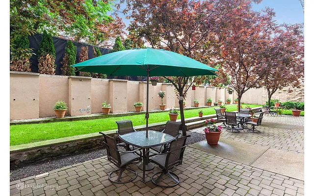 Rented by Douglas Elliman | media 10