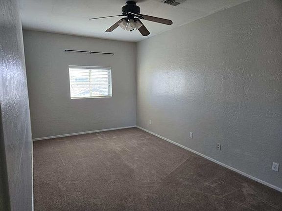 3rd image of 1013 E Glade Ave #5