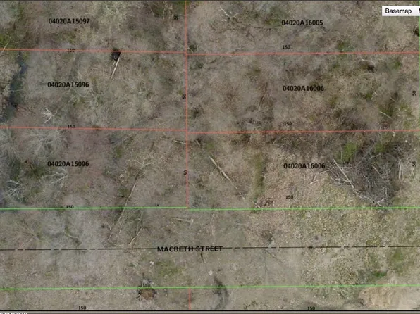 Rosalind Ave, Wadsworth, OH 44281