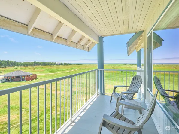 210 26th Street NW #325/6, Long Beach, WA 98631