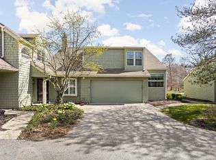7370 Harbour Isle, Indianapolis, IN 46240