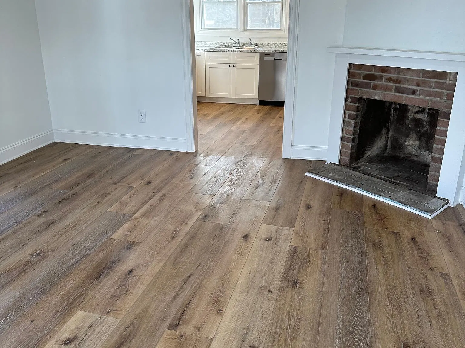 319 Greenwood St — Photo 4