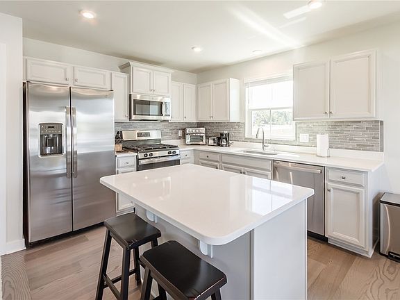 3rd image of 1794 Ackerman Way
