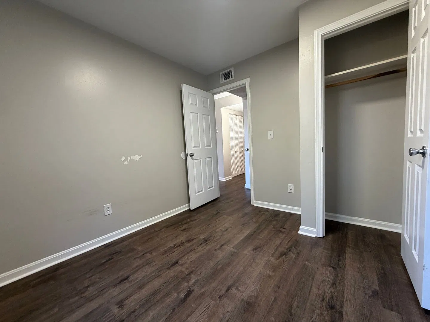 2 bed, 1.0 bath, 900 sqft, $915 — Photo 3