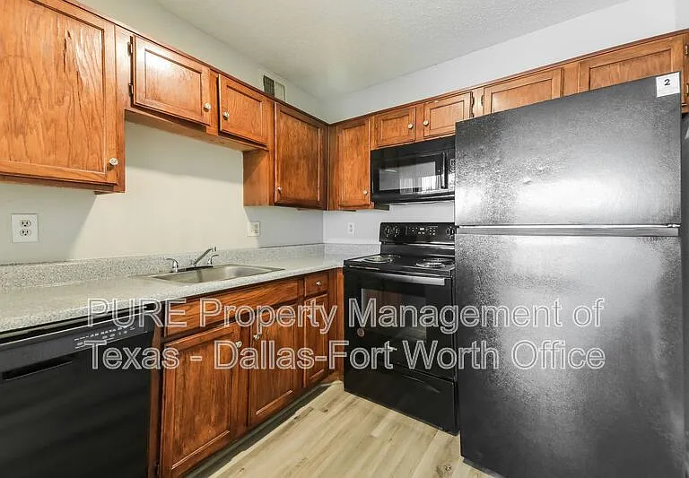 18333 Roehampton Dr #1032 — Photo 8