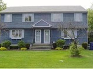 12 Blueberry Knl, Bridgewater, MA 02324