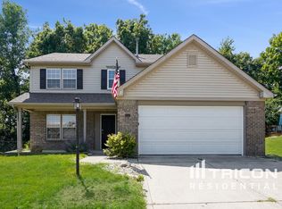 1322 White Ash Dr, Greenwood, IN