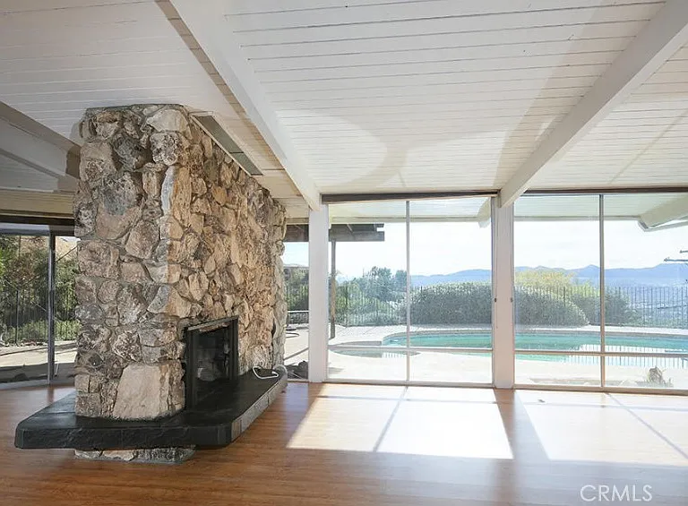 1300 Paseo Redondo — Photo 4