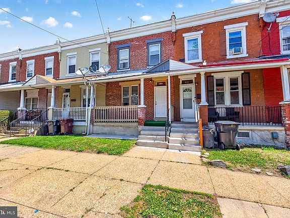 4th image of 815 E 17th St