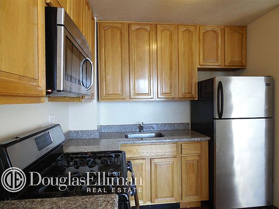 3rd image of 3333 Broadway APT C13f