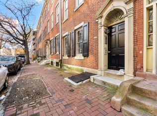 522 Spruce St APT 2F, Philadelphia, PA 19106