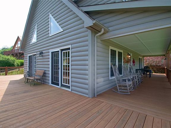 5th image of 319 Green Meadows Dr