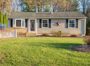 122 Manchonis Rd, Wilbraham, MA 01095
