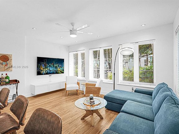 3rd image of 1018 Meridian Ave APT 1