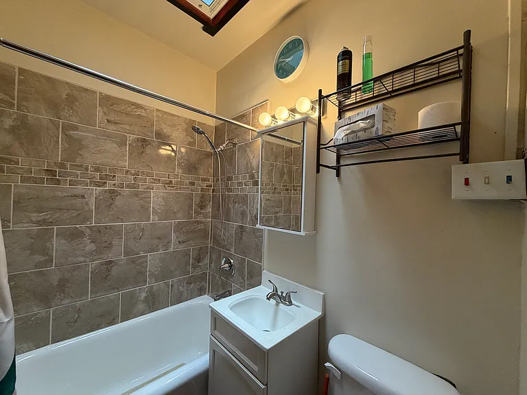 5106 S Archer Ave #2 — Photo 8