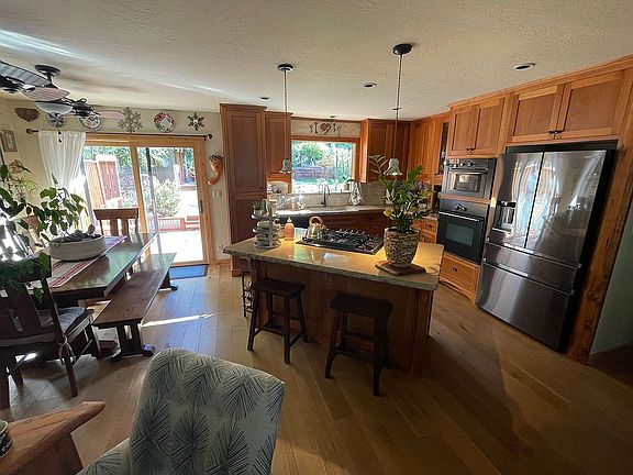 4th image of 1196 Nottaway Dr