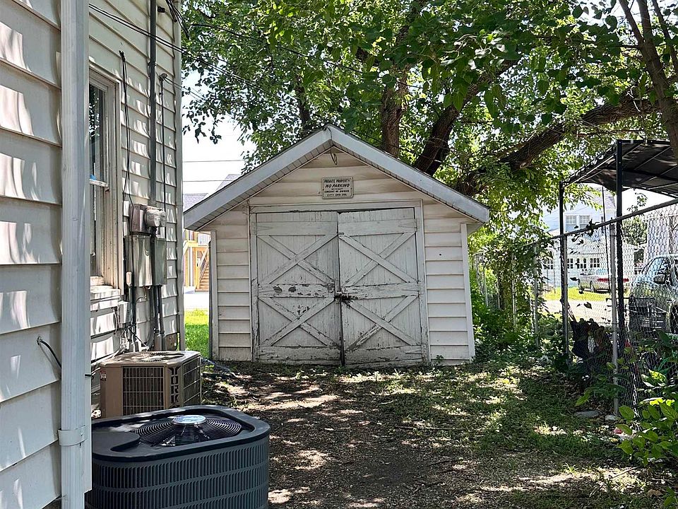 2nd image of 1024 Constitution St