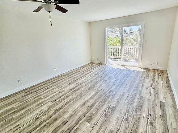 2nd image of 525 28th St APT 8