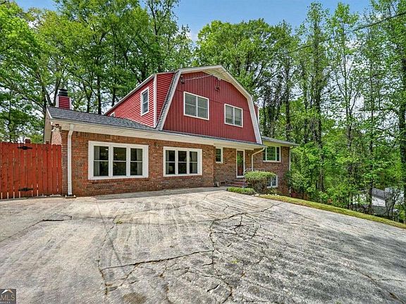 3rd image of 1495 Harbin Rd SW