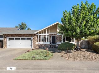 189 Eckmann Pl, Petaluma, CA 94952