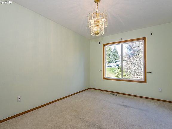 5th image of 4487 SE Pennywood Dr