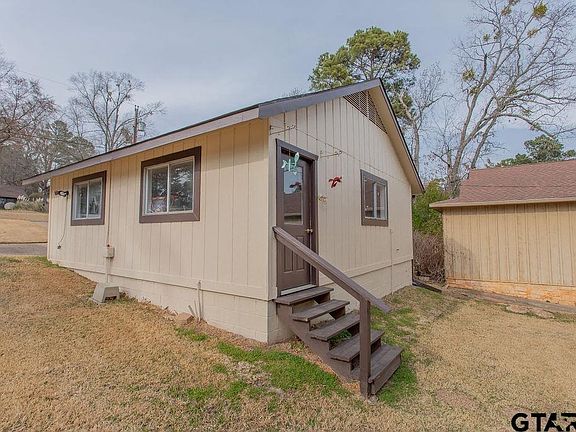 4th image of 1419 Tanglewood Dr E