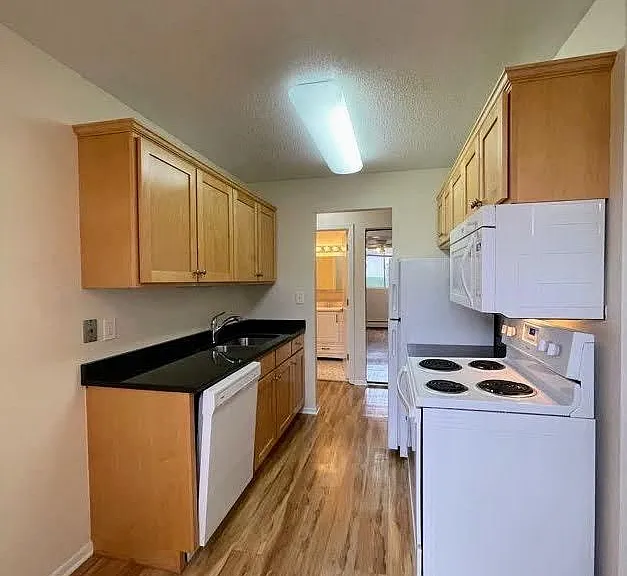 1480LLC — Photo 25