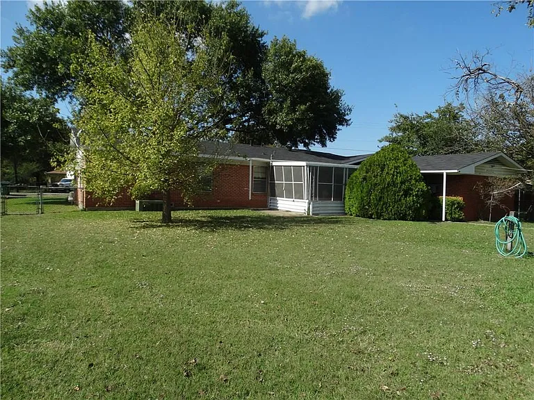 506 S Arizona Dr — Photo 17