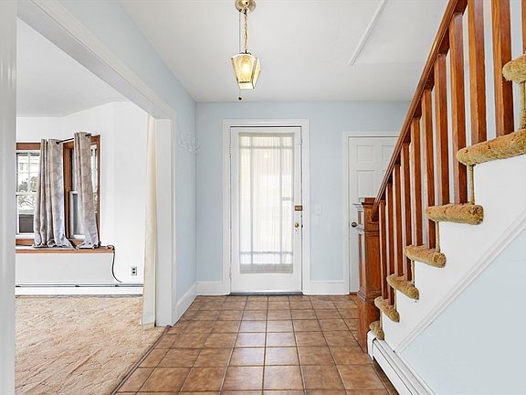 3rd image of 77 Coolidge Ave