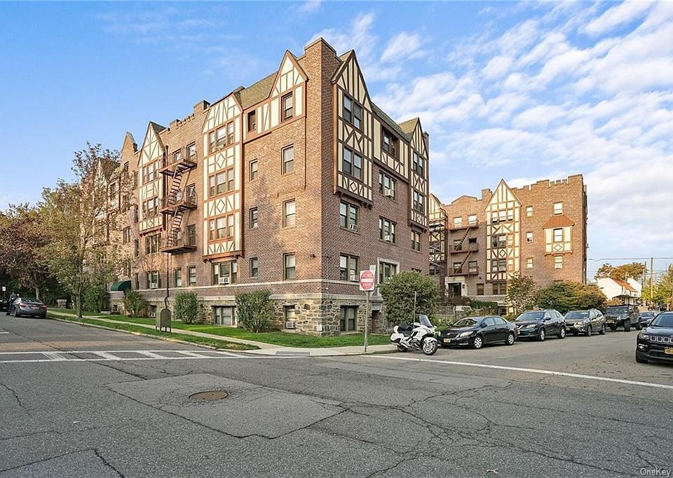 1st image of 604 Tompkins Ave APT C14