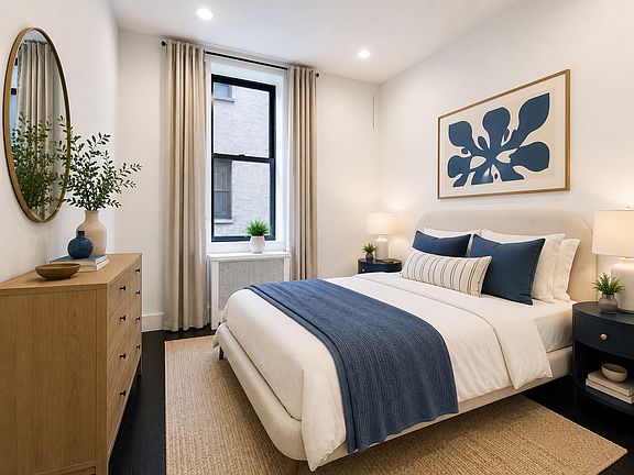 4th image of 3621 Broadway #5