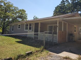 19 E 19th St, Fayetteville, AR 72701