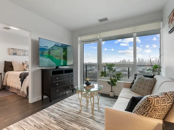 2425 Alpha Ave #2504, Burnaby, BC V5C 0N6