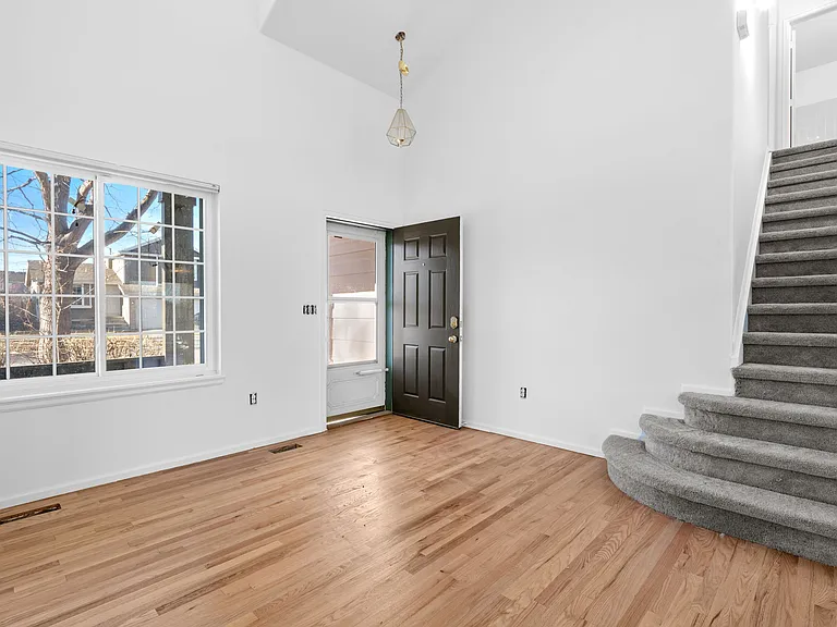 12620 Winona Ct — Photo 8