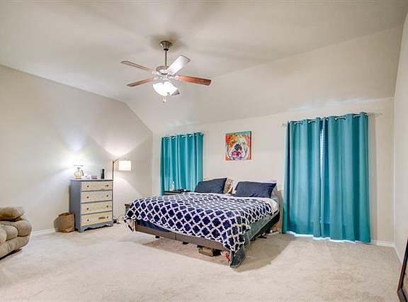 5th image of 1308 Hidden Creek Dr