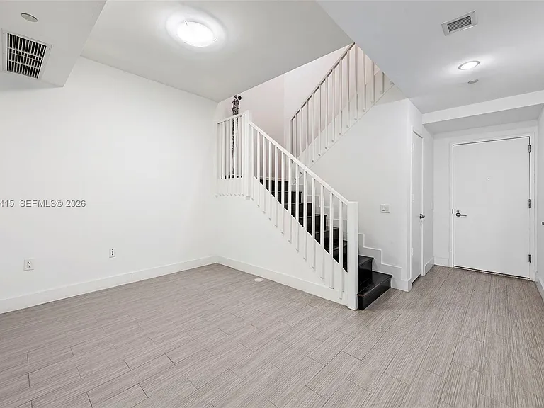 1100 Biscayne Blvd #5705 — Photo 13