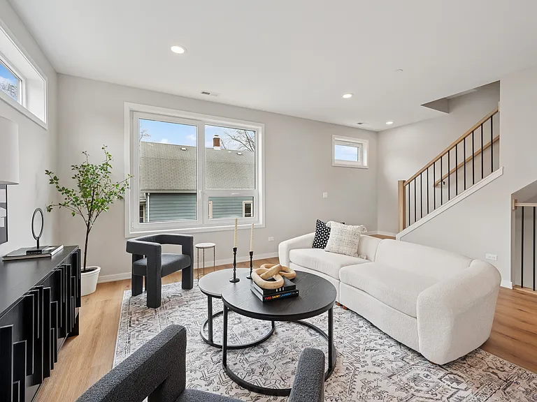 Beloit Townhomes — Photo 21