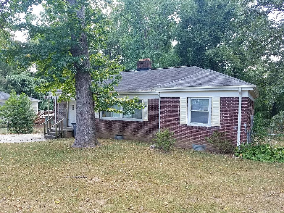 1st image of 8 Twin Springs Dr
